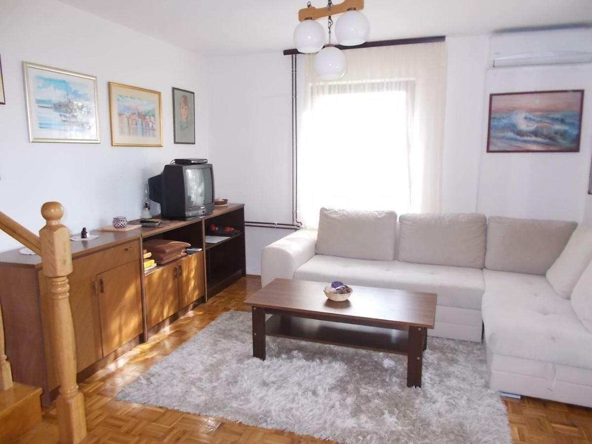 Krk Apartmani Pepina Pinezici  Exterior photo